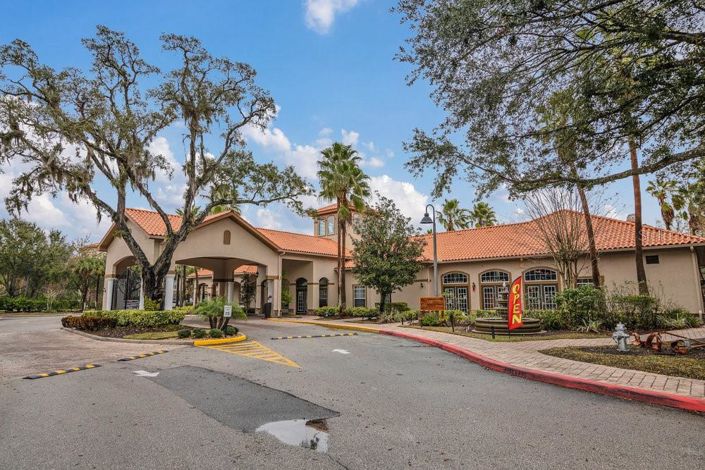 Image No.26-3 Bed Property for sale