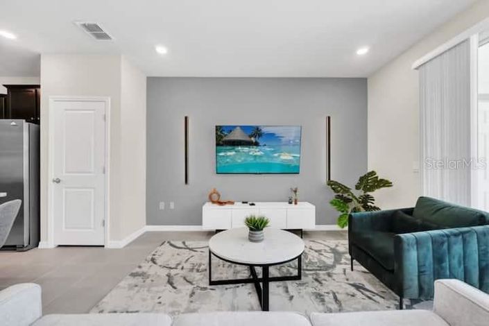 Image No.7-5 Bed Townhouse for sale