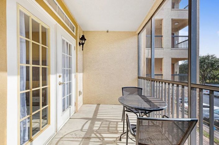 Image No.38-2 Bed Property for sale