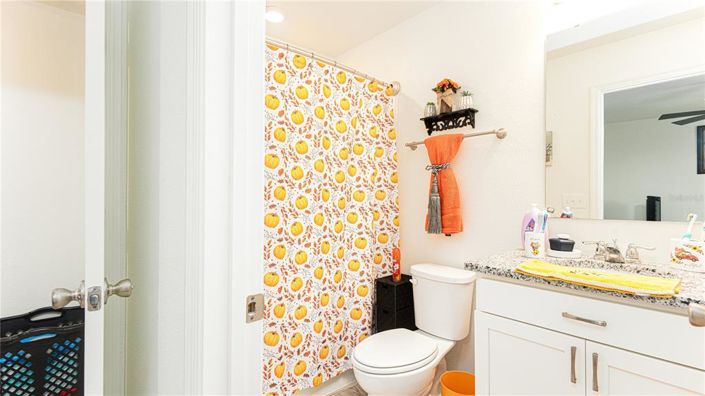 Image No.12-3 Bed Townhouse for sale