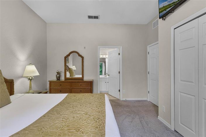 Image No.17-3 Bed Property for sale