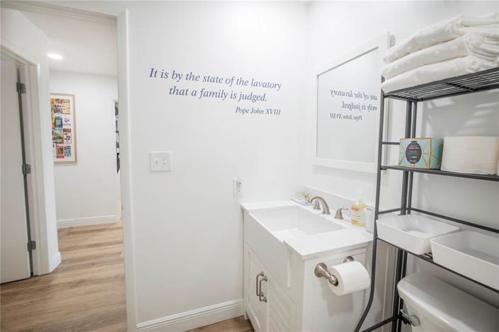 Image No.25-2 Bed Property for sale