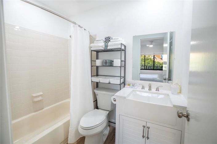 Image No.30-2 Bed Property for sale