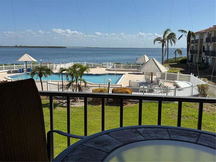 Image No.23-2 Bed Property for sale