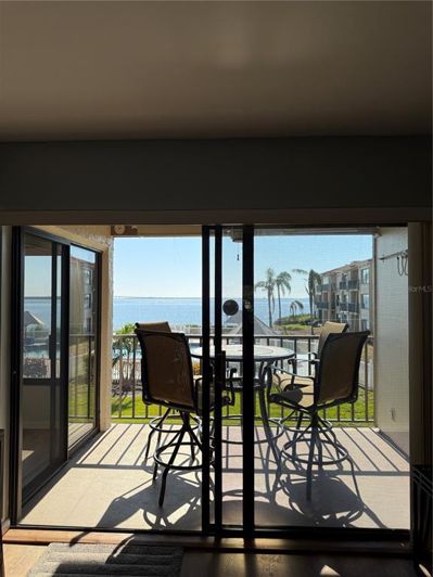 Image No.28-2 Bed Property for sale