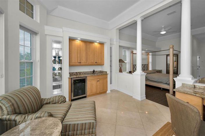 Image No.31-6 Bed Property for sale