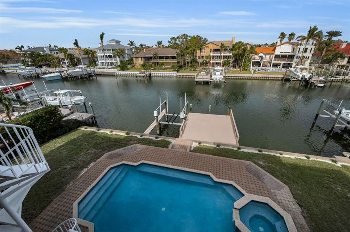 Image No.49-6 Bed Property for sale