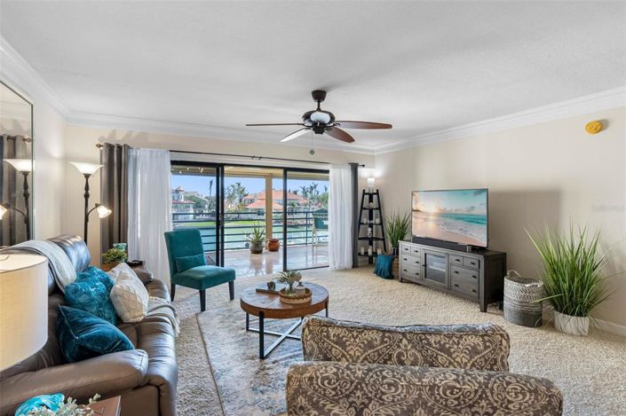 Image No.13-2 Bed Property for sale