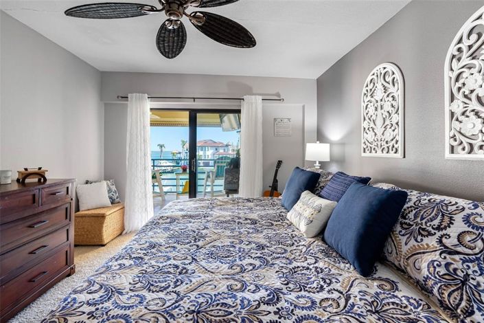 Image No.37-2 Bed Property for sale