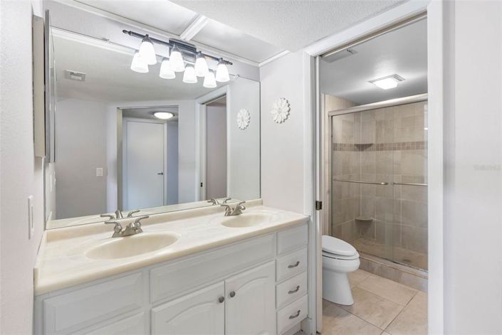 Image No.44-2 Bed Property for sale