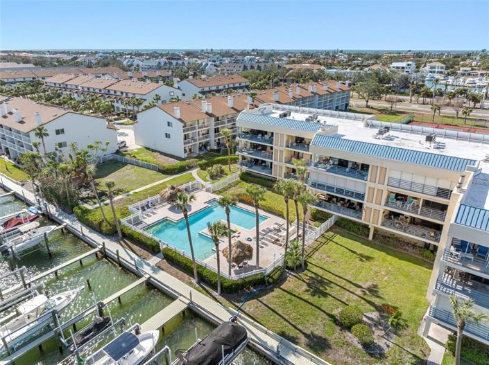 Image No.56-2 Bed Property for sale