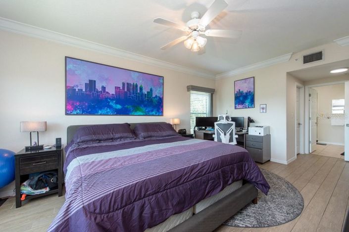 Image No.28-3 Bed Property for sale