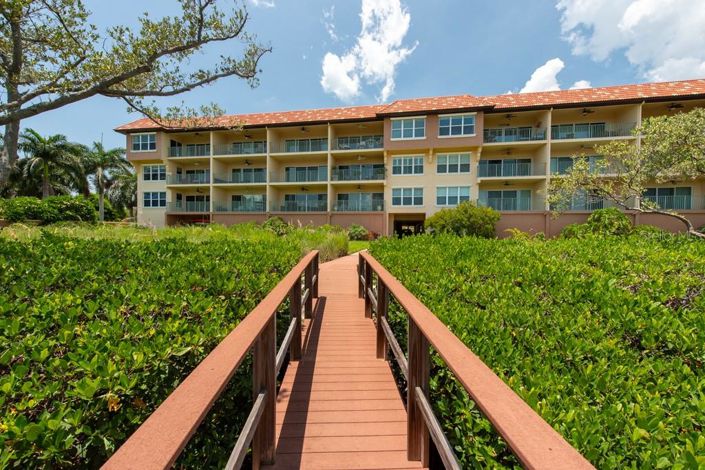 Image No.60-3 Bed Property for sale