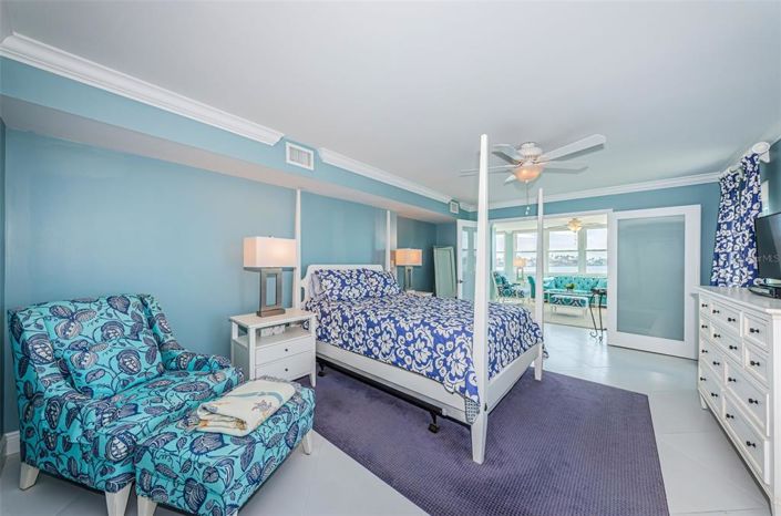 Image No.22-2 Bed Property for sale