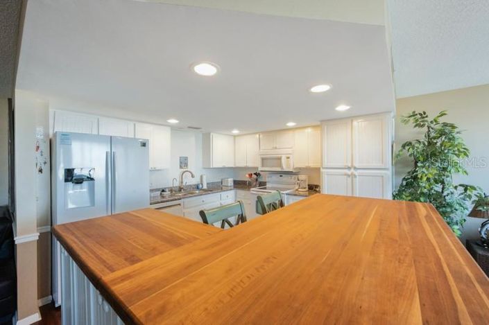 Image No.15-2 Bed Property for sale