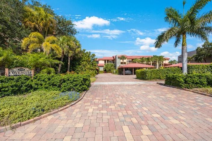 Image No.3-2 Bed Property for sale