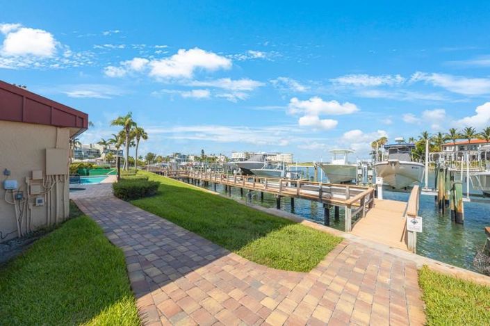 Image No.38-2 Bed Property for sale