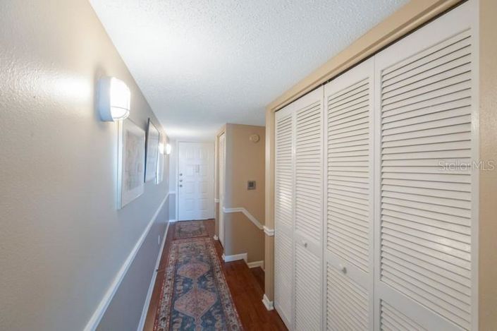 Image No.8-2 Bed Property for sale