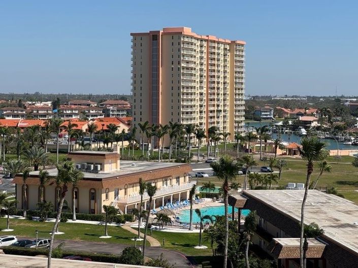 Image No.13-2 Bed Property for sale