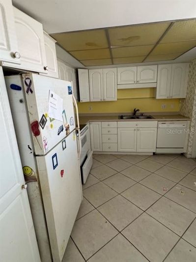 Image No.18-2 Bed Property for sale