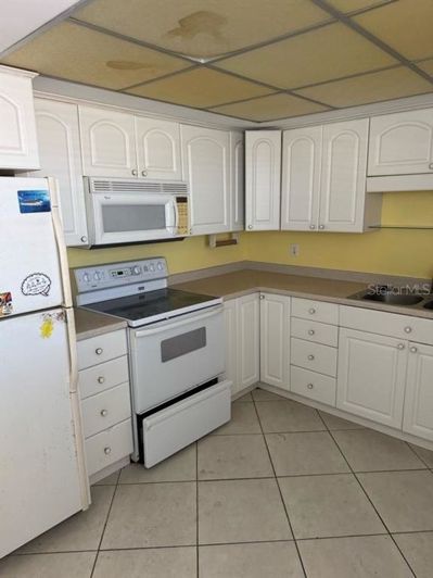 Image No.32-2 Bed Property for sale