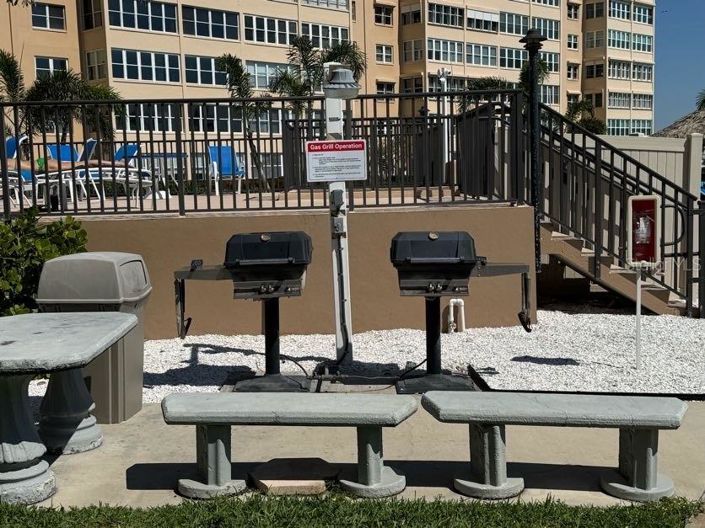 Image No.33-2 Bed Property for sale