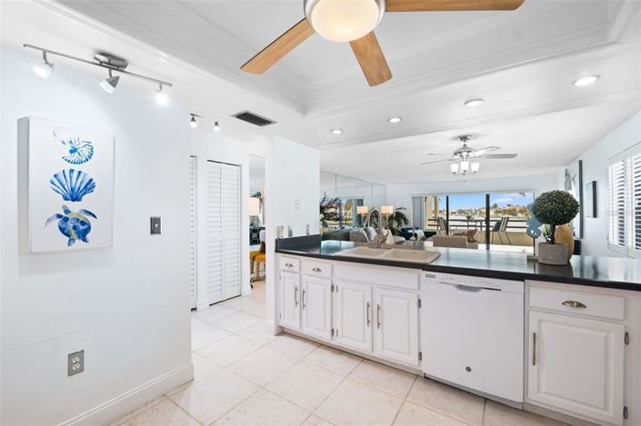 Image No.18-2 Bed Property for sale