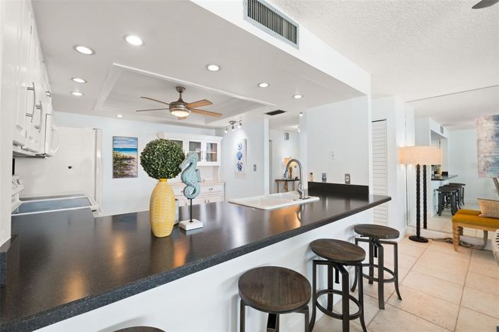 Image No.19-2 Bed Property for sale