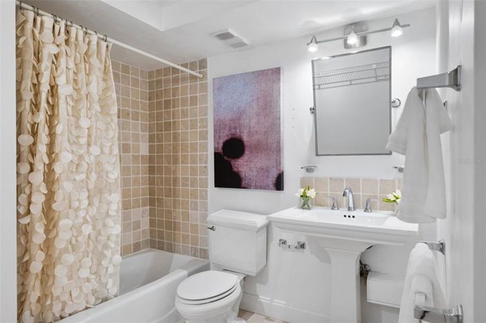 Image No.25-2 Bed Property for sale