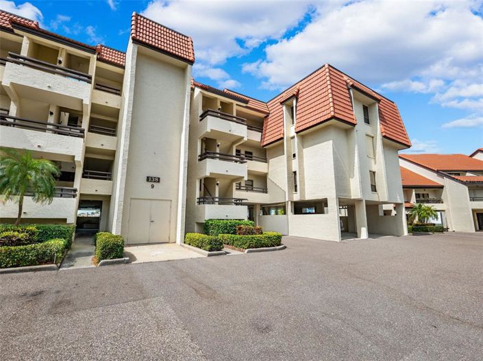 Image No.35-2 Bed Property for sale