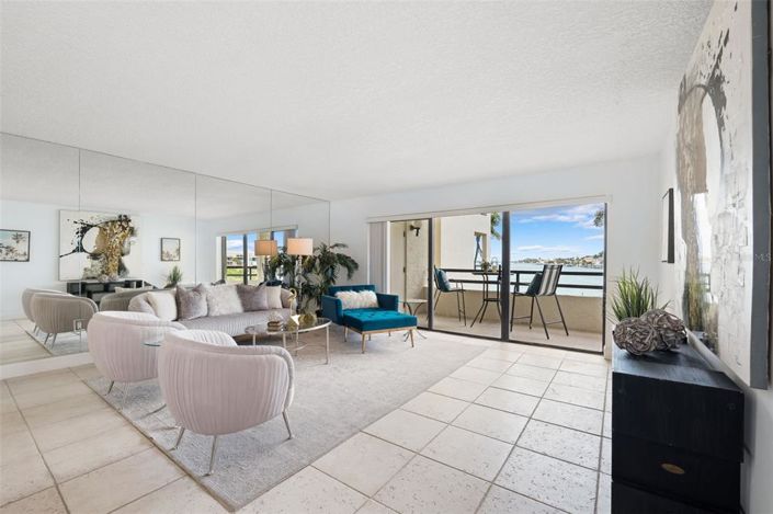 Image No.7-2 Bed Property for sale