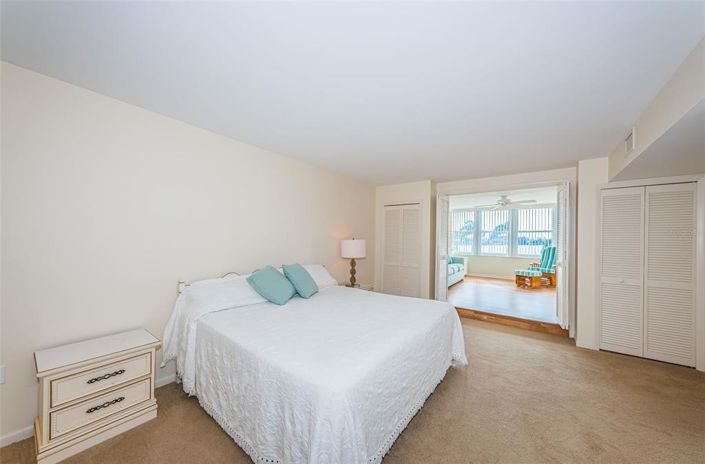 Image No.21-2 Bed Property for sale