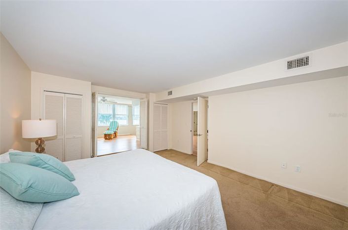 Image No.22-2 Bed Property for sale