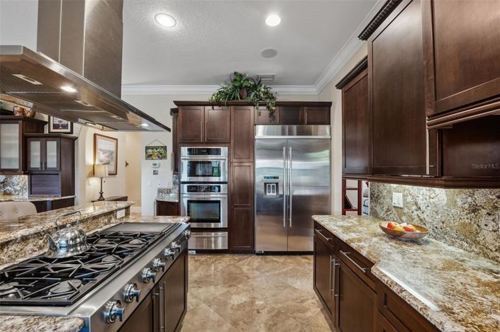 Image No.20-4 Bed Property for sale