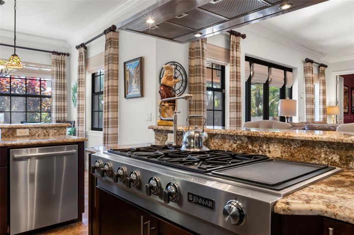 Image No.22-4 Bed Property for sale