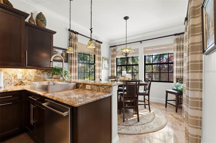 Image No.23-4 Bed Property for sale