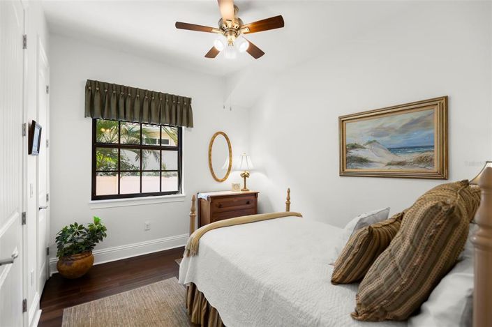 Image No.50-4 Bed Property for sale