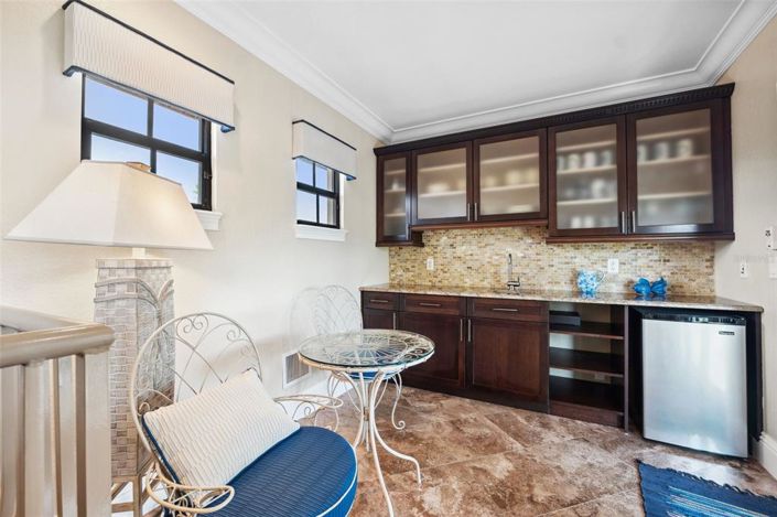 Image No.55-4 Bed Property for sale