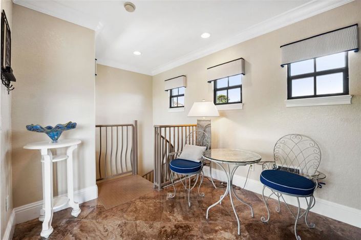 Image No.56-4 Bed Property for sale