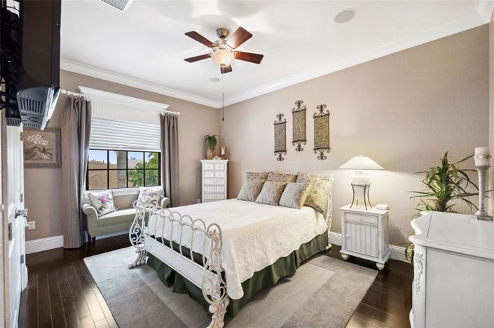 Image No.58-4 Bed Property for sale