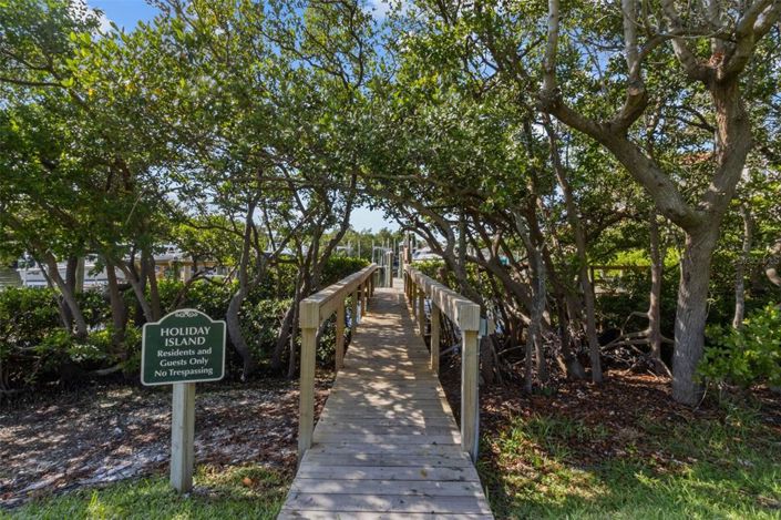 Image No.50-2 Bed Property for sale