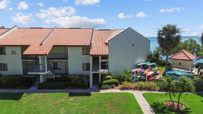 Image No.55-2 Bed Property for sale