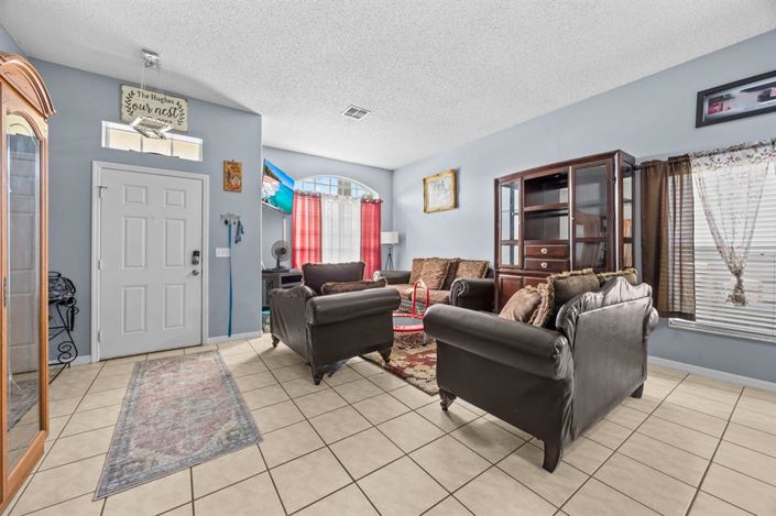 Image No.3-6 Bed Property for sale