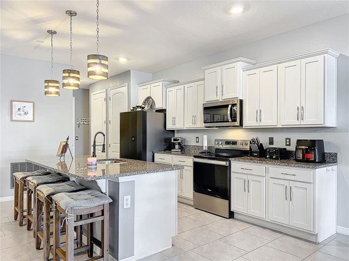 Image No.7-2 Bed Property for sale