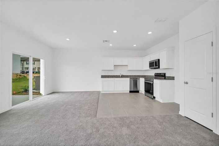 Image No.8-3 Bed Townhouse for sale