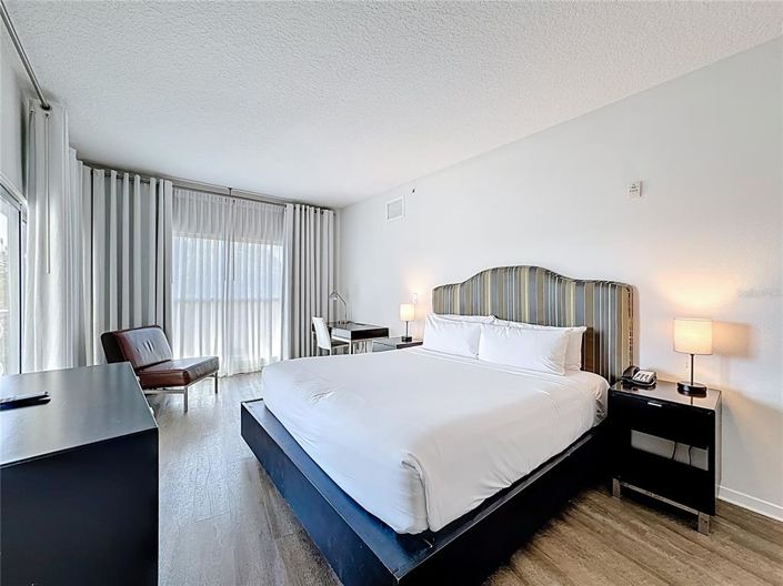 Image No.13-2 Bed Property for sale