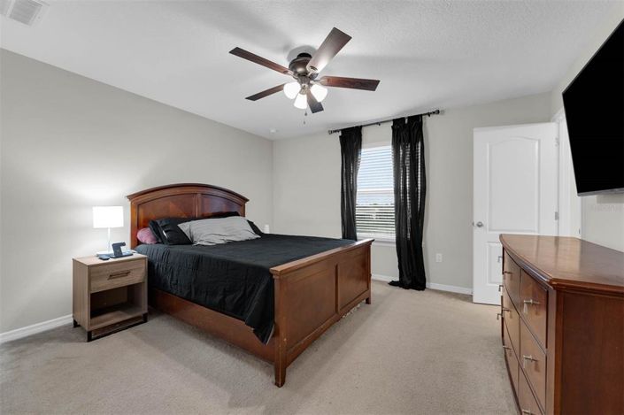 Image No.19-3 Bed Townhouse for sale