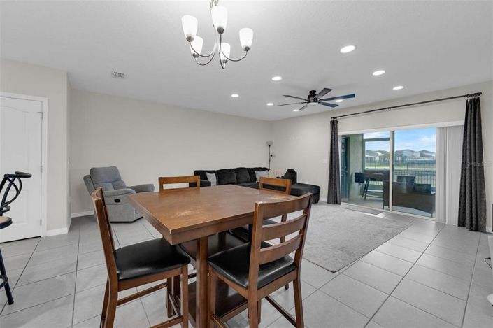 Image No.8-3 Bed Townhouse for sale