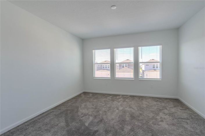 Image No.11-3 Bed Property for sale