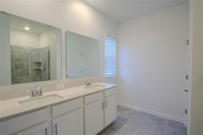 Image No.9-3 Bed Property for sale